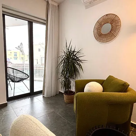 Sea View 2-bedroom In Port *