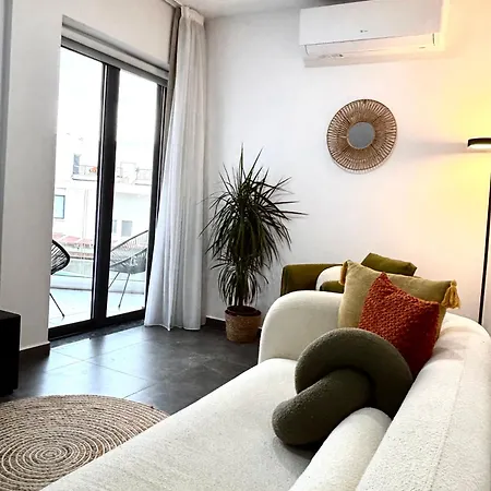 Sea View 2-bedroom In Port * Paphos