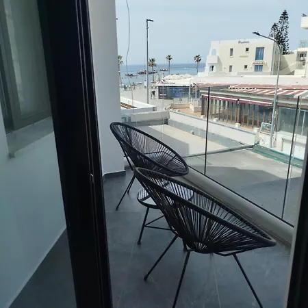 Sea View 2-bedroom In Port
