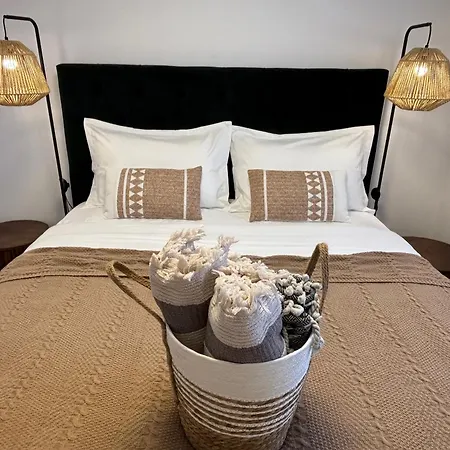 Sea View 2-bedroom In Port 公寓 *